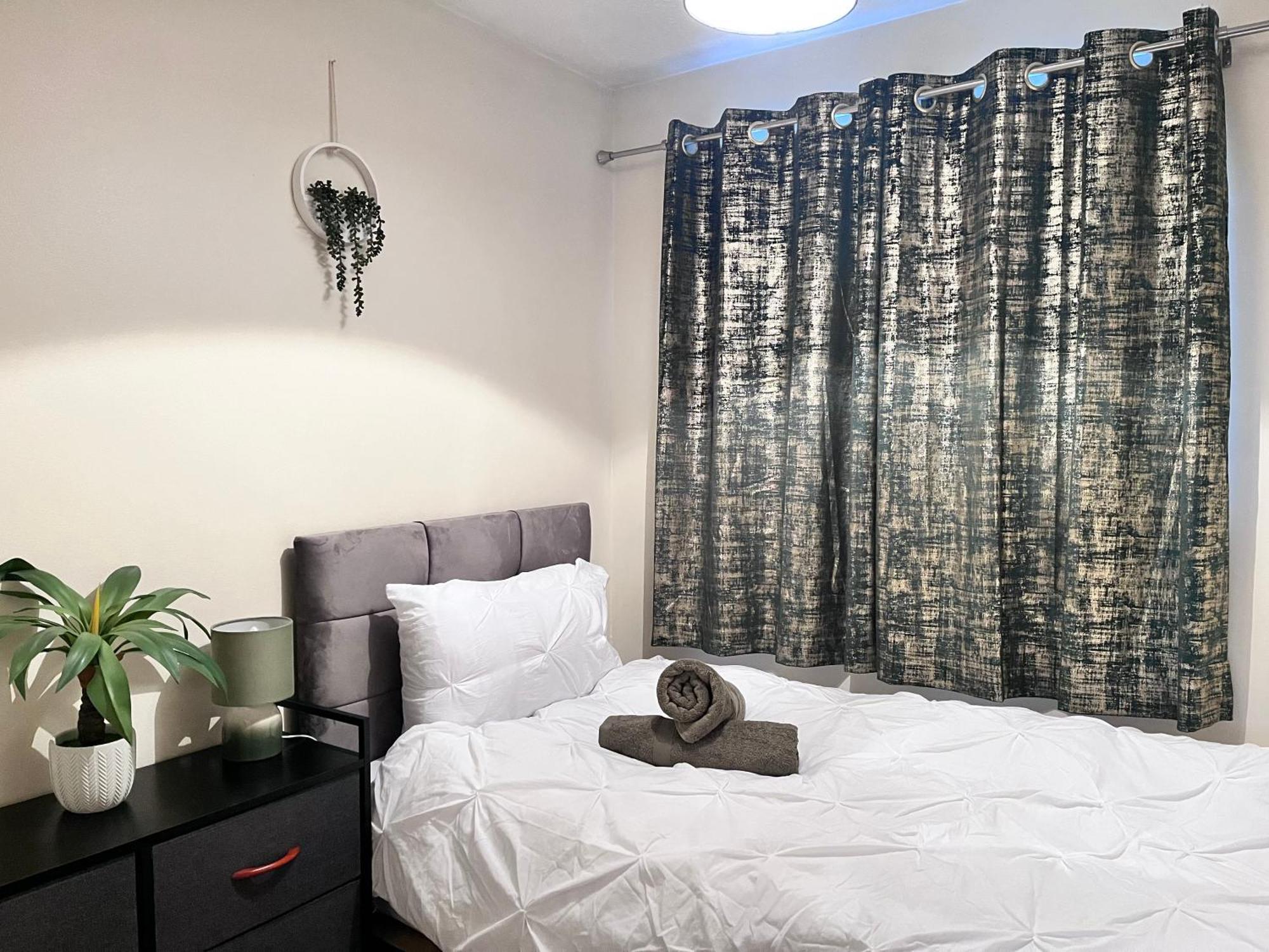 Lush House Close To Ashford Town Centre With Driveway Luaran gambar