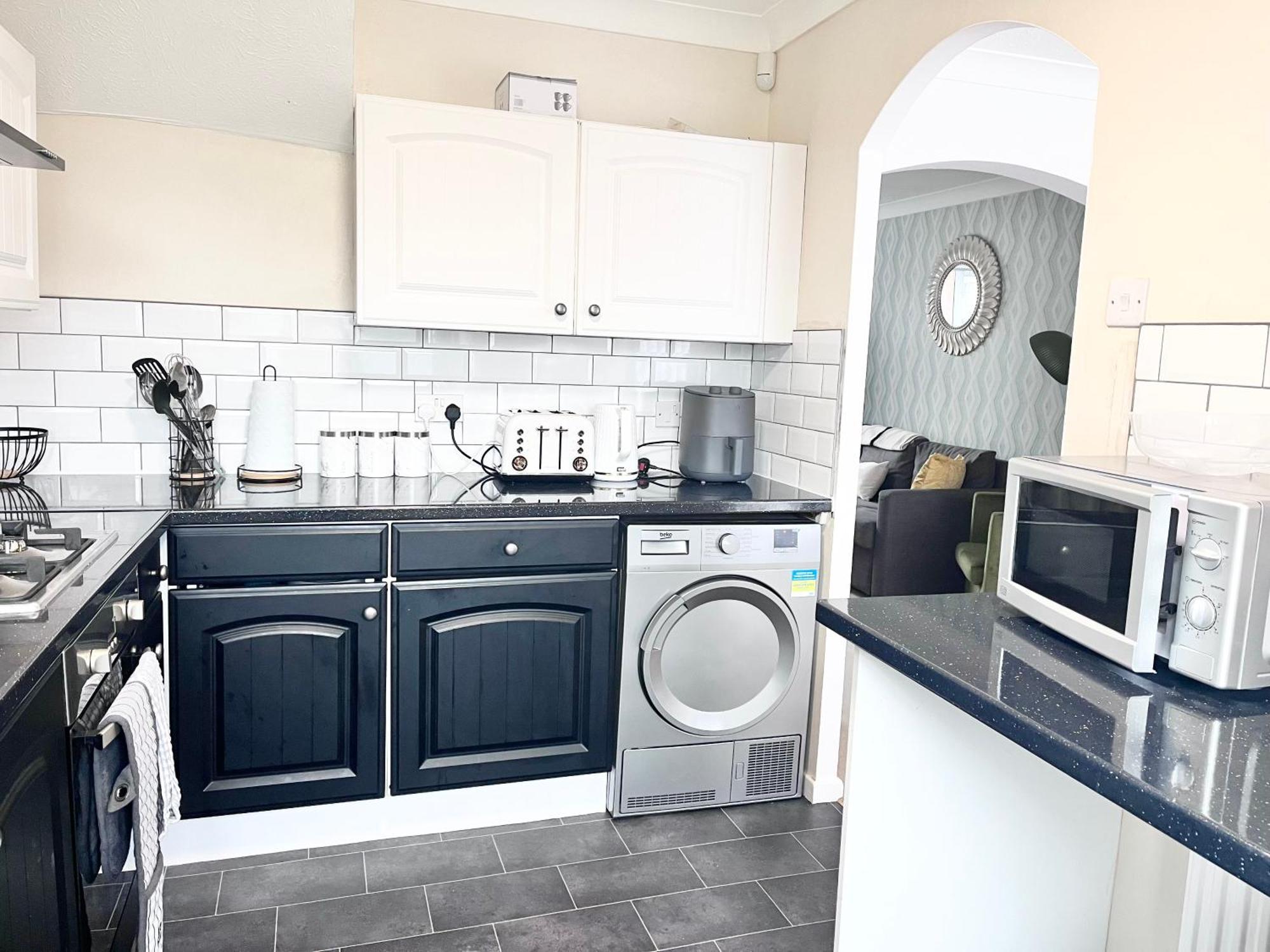 Lush House Close To Ashford Town Centre With Driveway Luaran gambar