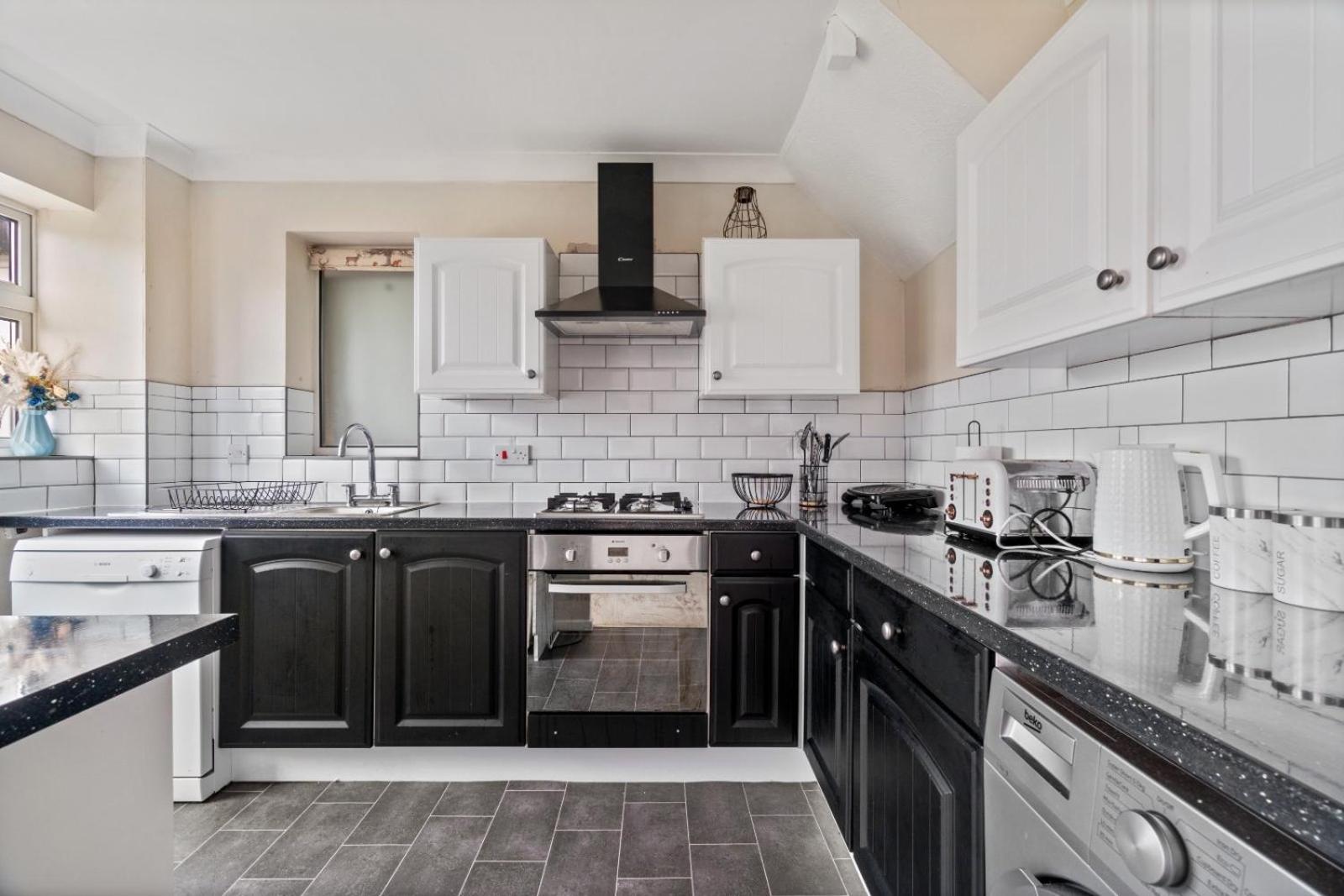 Lush House Close To Ashford Town Centre With Driveway Luaran gambar